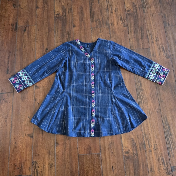 Tops - Embroidered Cotton Linen Fabric Denim Blue V Neck Top Size 12 Medium